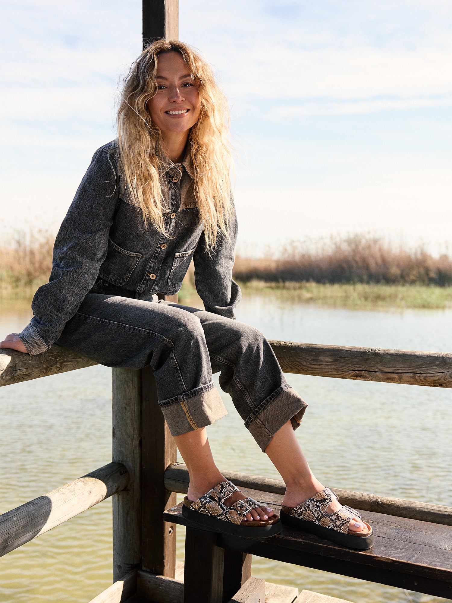 HONOLULU VEGAN SNAKE CAMEL BALLOON