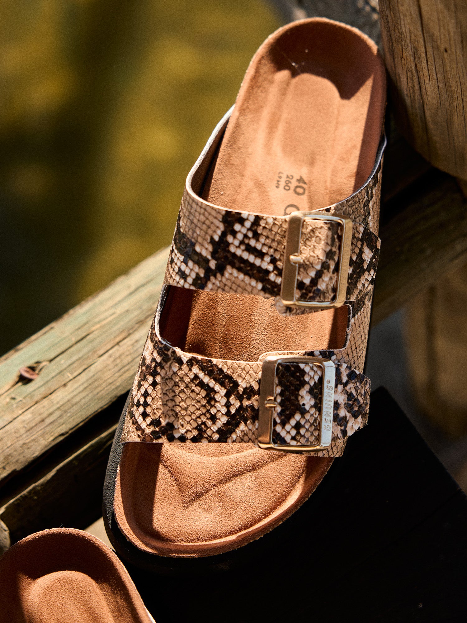 HONOLULU VEGAN SNAKE CAMEL BALLOON