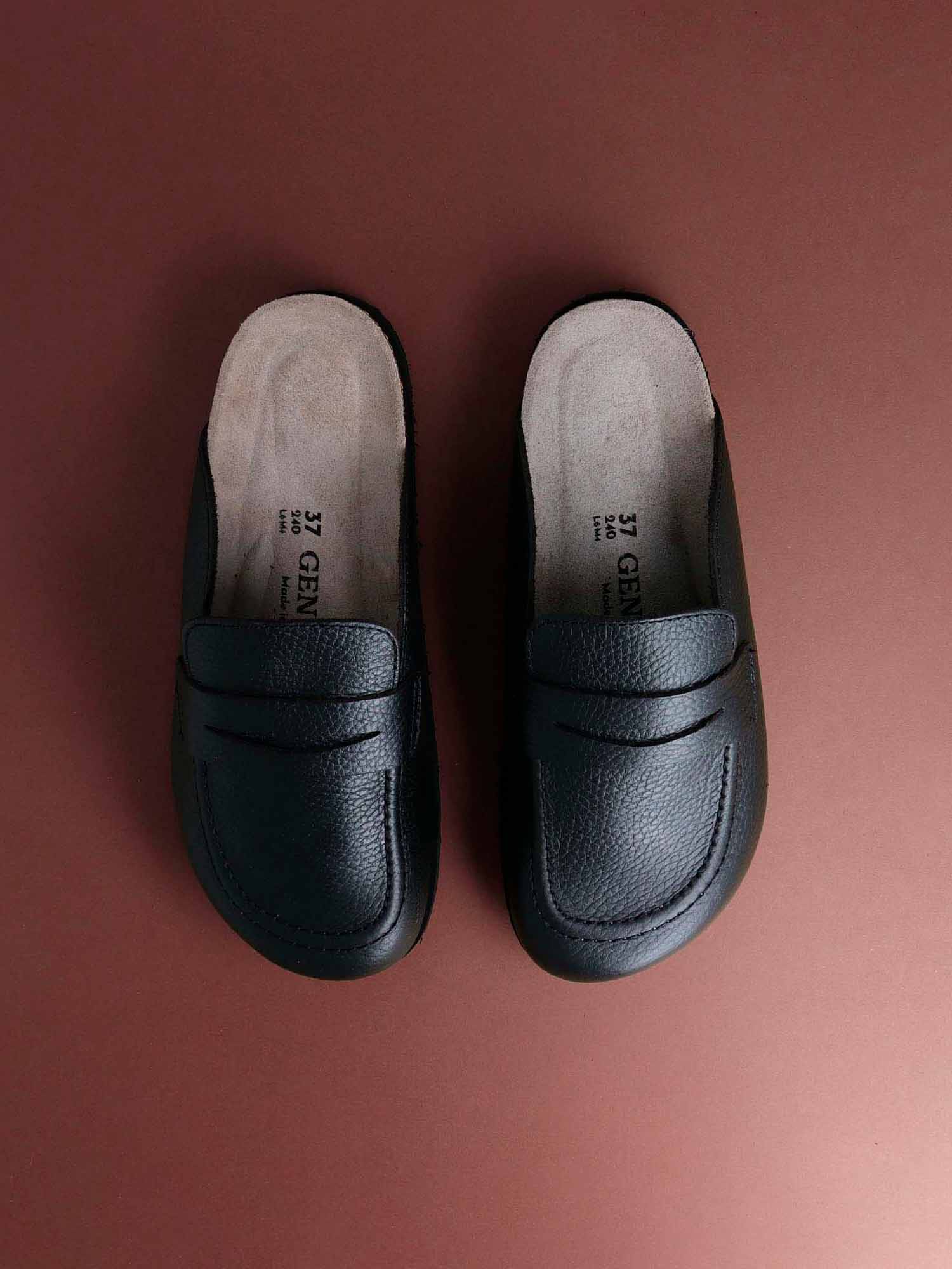 LOIS EMBOSSED LEATHER BLACK